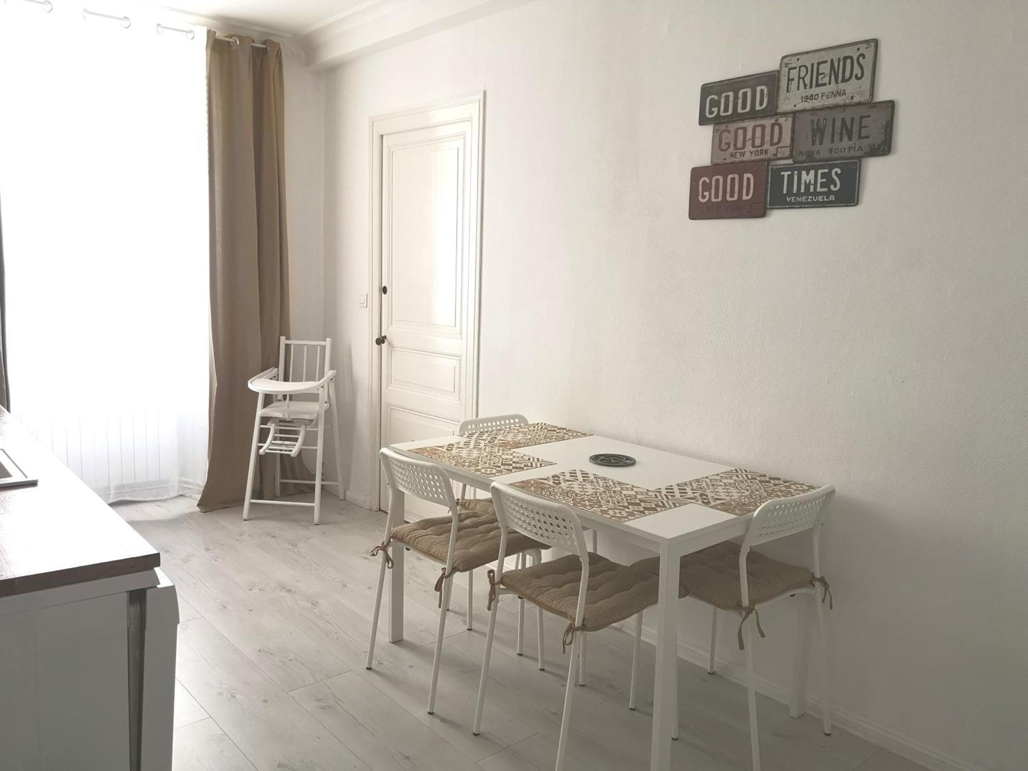 La Demeure Des Artistes - Quartier Historique Villa Saintes Buitenkant foto