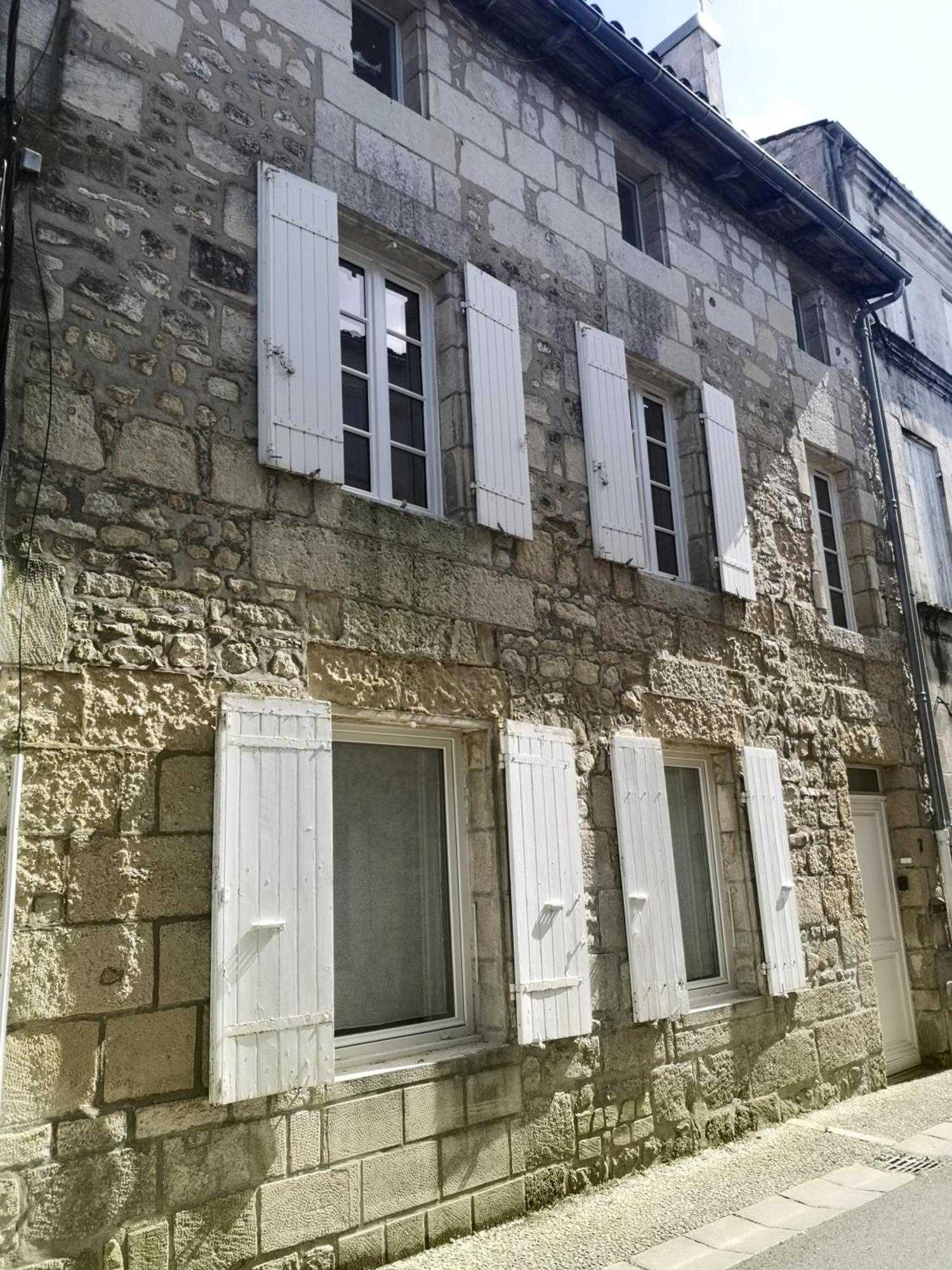 La Demeure Des Artistes - Quartier Historique Villa Saintes Buitenkant foto